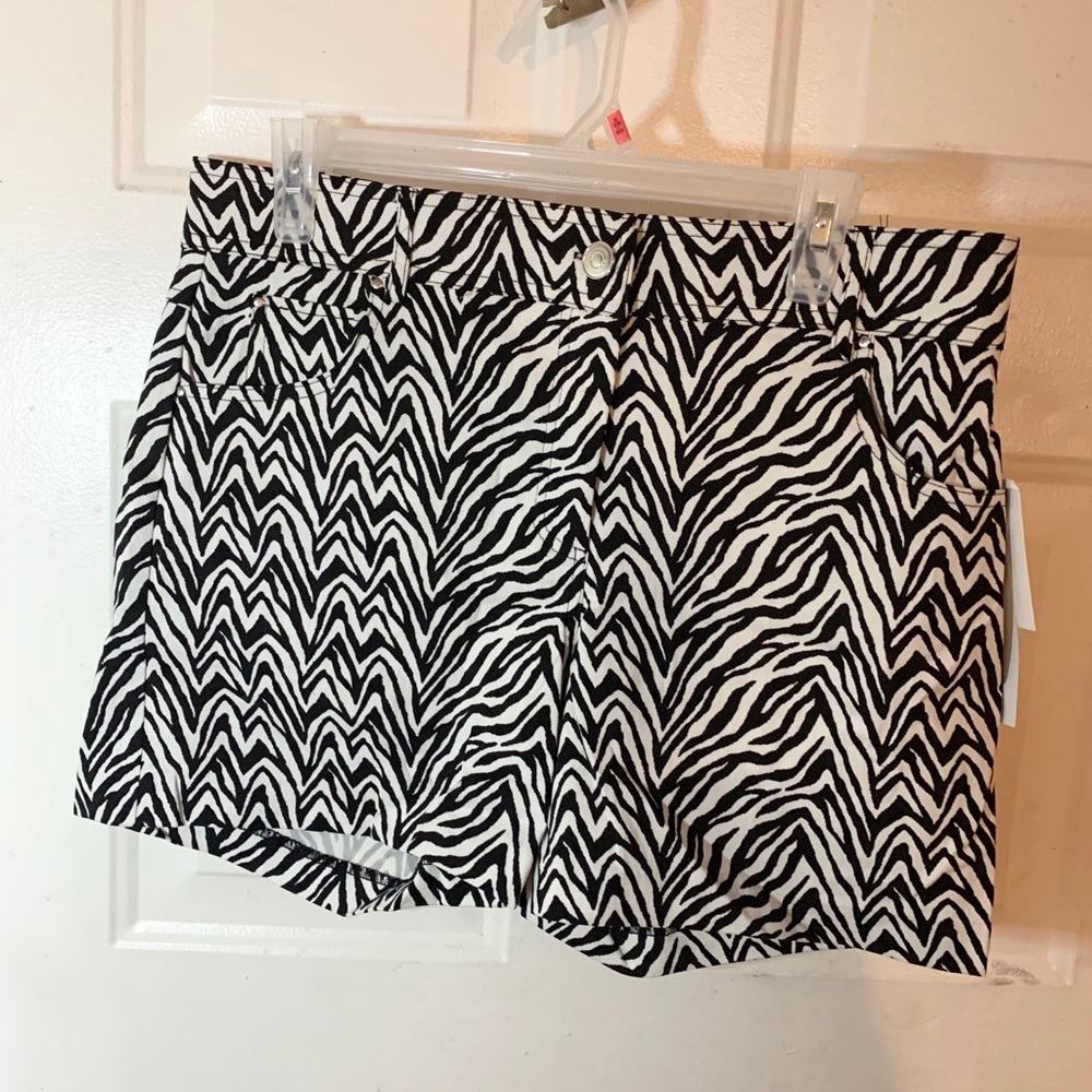 Zebra shorts